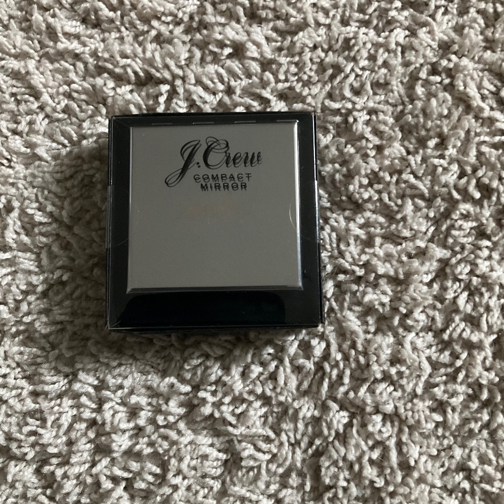 J.CREW COMPACT MIRROR SMILE